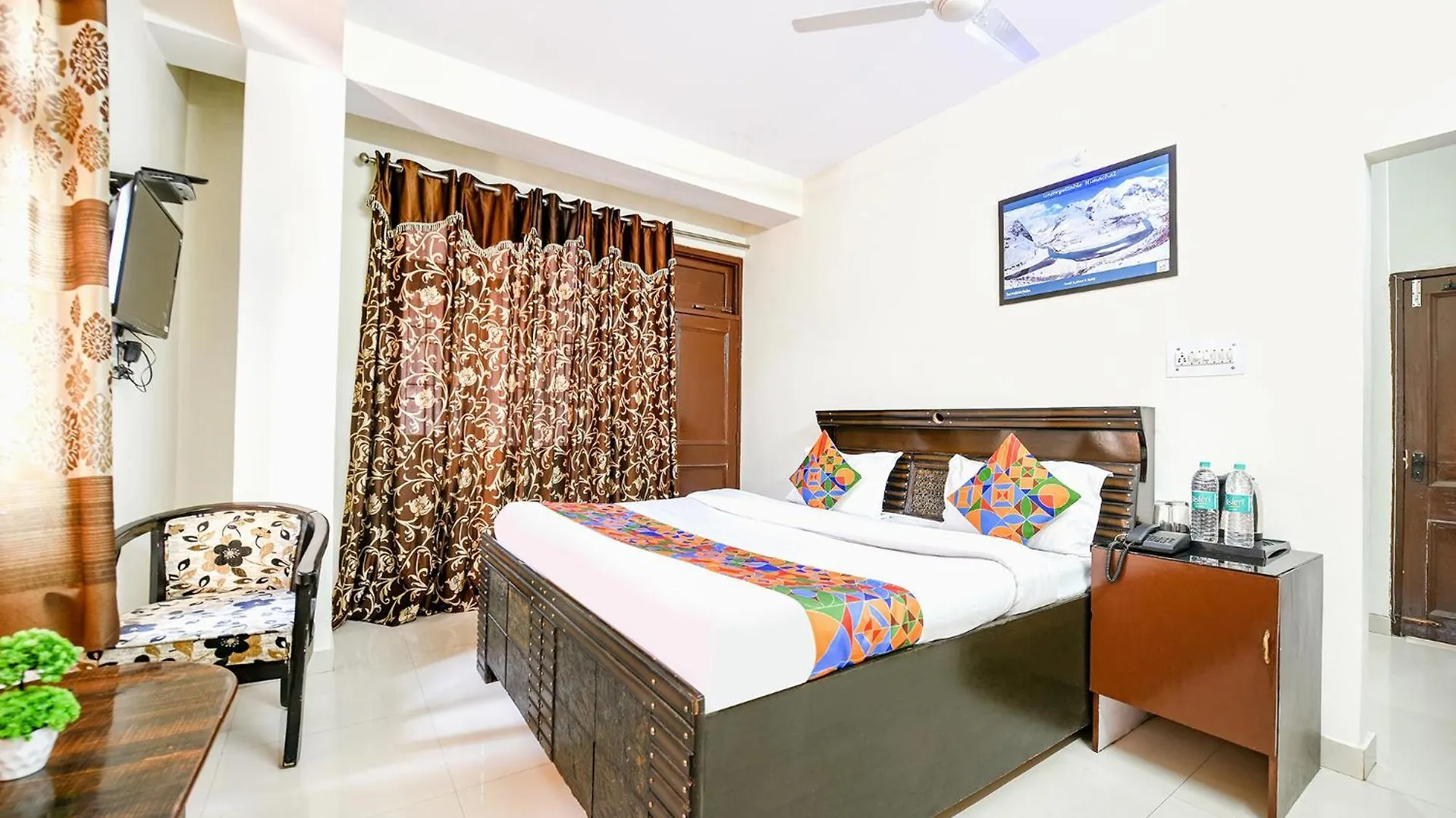 *** Hotel Fabhotel Ginger Grass Shimla India